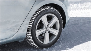 Schopnost pneumatiky UltraGrip vypořádat se se zimními podmínkami je dále umocněna její schopností udržet si své zimní charakteristiky po celou dobu své životnosti.