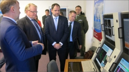 Švédský ministr obrany Peter Hultqvist navštívil padubickou ERU