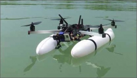 Některé drony dovedou přistát na hladině a analyzovat kvalitu vody