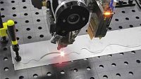 Laser umí svařovat tenké materiály