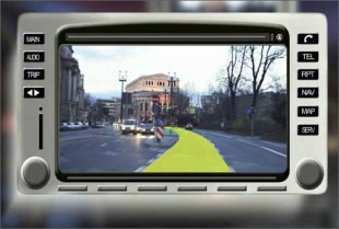 Prototyp trojrozměrného navigačního systému pro automobily na principu rozšířené reality /Foto Siemens/
