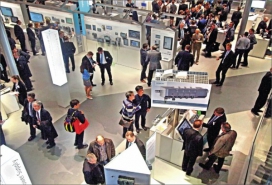 Letošní expozice Siemens na Hannover Messe byla opět největší mezi individuálními vystavovateli. Přestože zaujímala obrovskou plochu 3,5 km2, bylo zde stále plno