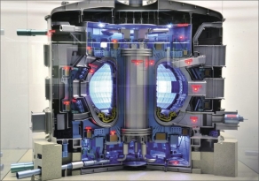 Model ITERU na EXPU v měřítku 1 : 50 s automatickým výkladem ve čtyřech jazycích