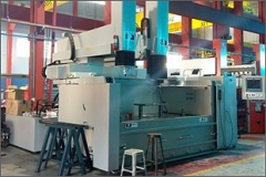 Stroj slouží firmě Kammoldes v brazilském městě Joinville