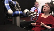 Ovládání robotu myšlenkou je nadějí