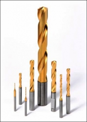 Mikrovrtáky Kennametal GOdrill™ jsou k dispozici ve variantách pro vnitřní i záplavové chlazení.