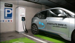 Praha má svoji první duální rychlonabíjecí stanici pro elektromobily