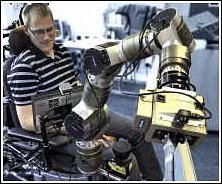 Autonomní řízení pomocného robotu z programu Schunk