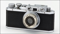Japonský 35mm fotoaparát se štěrbinovou závěrkou vznikl ve formě prototypu v roce 1934