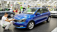 V roce 2014 ŠKODA AUTO vyrobí a dodá zákazníkům poprvé v historii více než 1 milion vozů v průběhu jednoho kalendářního roku. Jeden z bestsellerů značky je ŠKODA Fabia. Její třetí generace je uváděna na evropské trhy od poloviny listopadu. V roce 2014 ŠKODA AUTO vyrobí a dodá zákazníkům poprvé v historii více než 1 milion vozů v průběhu jednoho kalendářního roku. Jeden z bestsellerů značky je ŠKODA Fabia. Její třetí generace je uváděna na evropské trhy od poloviny listopadu.