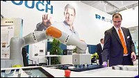 V roce 2013 se na světě prodalo rekordních 179 000 průmyslových robotů