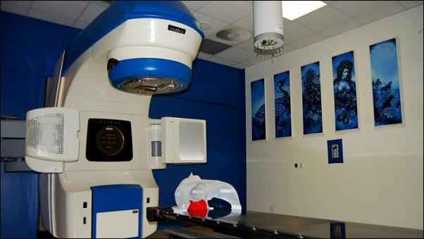 Lineární urychlovač Onkologického a radiologického centra Multiscan Pardubice