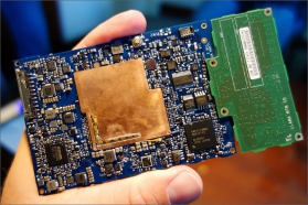 Motherboard tabletů zítřka, osazených procesorem IntelCore M (Foto: Intel)