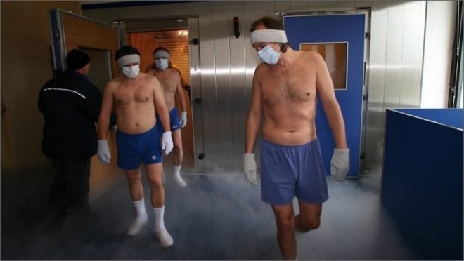 Chladová terapie účinně napomáhá mírnit bolest, snižuje otoky a tlumí akutní záněty.