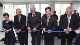 Laboratoř Samsung ČVUT Digital Lab byla slavnostně otevřena