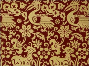 Vzorek potahové látky, Philipp Haas & Söhne, Vídeň 1873, kopie originální látky původem z Íránu z poč. 15. století. Několik desítek vzorků bytových tkanin od proslulé vídeňské firmy Philipp Haas & Söhne se podařilo kuratoriu tehdejšího Moravského průmyslového muzea (dnes Uměleckoprůmyslové muzeum MG v Brně), mezi jehož členy patřila řada významných brněnských vlnařů, získat na Světové výstavě ve Vídni v roce 1873. Tyto soudobé vzorky konkurenčních firem vytvořily základ sbírky textilu MG v Brně