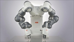 Robot YuMi od společnosti ABB předznamenává novou éru robotických spolupracovníků, kteří dokáží spolupracovat s člověkem na stejných úkolech při zachování bezpečnosti. 