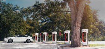 Teslasupercharger 135 /Zdroj: Tesla Motors/