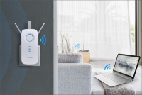 Jednoduché zprovoznění a možnost přenášení podle potřeby díky kompaktnímu provedení se zapojením přímo do elektrické zásuvky Jednoduché zprovoznění a možnost přenášení podle potřeby díky kompaktnímu provedení se zapojením přímo do elektrické zásuvky