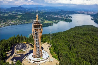 Dokončovací práce na Pyramidenkogel nad Wörthersee (foto Europark)