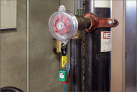Pro blokování ventilů je k dispozici nový uzávěr kohoutových ventilů.
