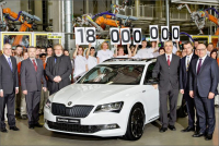 Jubilejním vozem je ŠKODA Superb Combi Jubilejním vozem je ŠKODA Superb Combi