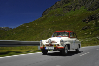 ŠKODA 440 Spartak z roku 1957 byla pečlivě zrestaurována do podoby, v níž jezdila v polovině padesátých let minulého století rallyeové soutěže. ŠKODA 440 Spartak z roku 1957 byla pečlivě zrestaurována do podoby, v níž jezdila v polovině padesátých let minulého století rallyeové soutěže.