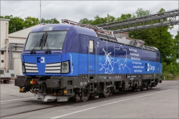 V první den veletrhu proběhne i slavnostní křest první nové lokomotivy Vectron, kterou Siemens dodal pro ČD Cargo.