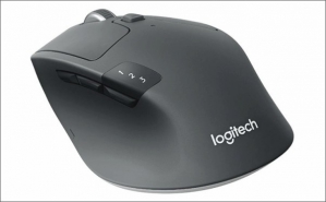 Tři obrazovky, jedna myš: Logitech M270 Triathlon