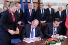 Ministr Mládek podepsal investiční smlouvu s GE Aviation