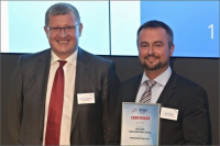 Ing. Pavel Schweiner, obchodní ředitel Coface Czech a zakladatel projektu (vlevo) Ing. Jan Polter, MBA, obchodní a marketingový ředitel DACHSER Czech Republic a. s. Ing. Pavel Schweiner, obchodní ředitel Coface Czech a zakladatel projektu (vlevo) Ing. Jan Polter, MBA, obchodní a marketingový ředitel DACHSER Czech Republic a. s.