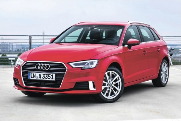 Kromě upravené čelní partie a zadních světel se prakticky vnější optika 4,31 m dlouhé A „trojky“ prakticky nezměnila