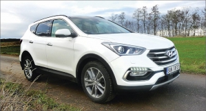 Třetí generace modelu Santa Fe převzala formu designu úspěšně aplikovanou u menších modelů automobilky Hyundai