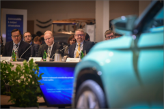Ministr Jan Mládek: „Náš autoprůmysl čekají významné technologické změny a digitalizace“