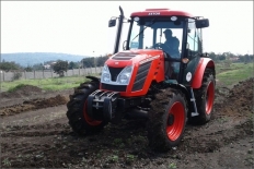 Keňským farmářům byly dodány traktory modelových řad PROXIMA, MAJOR a FORTERRA.