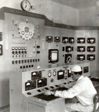 Před 60 lety Československo poprvé rozštěpilo atom