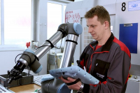 Kolaborativní robot UR10 Kolaborativní robot UR10