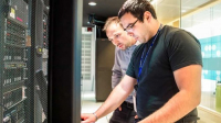 Schneider Electric zapojuje umělou inteligenci do nové generace nástrojů pro řízení datových center Schneider Electric zapojuje umělou inteligenci do nové generace nástrojů pro řízení datových center