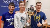  Ve finále středoškolské Robosoutěže ČVUT zvítězil „šplhající robot“ týmu z Gymnázia Špitálská v Praze
