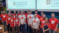 Soutěž Chemiklání z Univerzity Pardubice převzali v Cambridge Soutěž Chemiklání z Univerzity Pardubice převzali v Cambridge