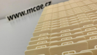 První várka se přes celý víkend tiskla na profesionálních 3D tiskárnách společnosti Stratasys První várka se přes celý víkend tiskla na profesionálních 3D tiskárnách společnosti Stratasys