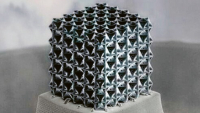 Nová nanostruktura uhlíku je tvrdší než diamant