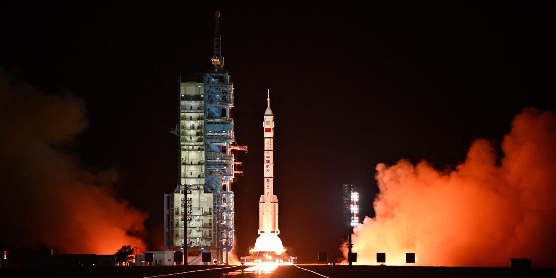 Kosmické návraty dramatické, úspěšné i s otazníkem