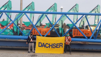 DACHSER zorganizoval přepravu nadměrného těžkého nákladu, náhradního dílu pro opravu jeřábu, z německého Düsseldorfu do Jakarty DACHSER zorganizoval přepravu nadměrného těžkého nákladu, náhradního dílu pro opravu jeřábu, z německého Düsseldorfu do Jakarty