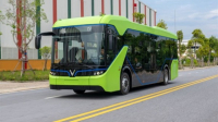 Vietnamské elektrické autobusy jezdí v Hanoji a Hočiminově městě Vietnamské elektrické autobusy jezdí v Hanoji a Hočiminově městě