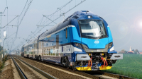 Na zkušebním okruhu ve Velimy se představily nové vlakové soupravy pro České dráhy