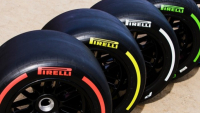 Jezdci Formule 1 pojedou v Austrálii s červenými pneumatikami