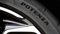 Bridgestone uvádí na trh pneumatiku Potenza Race