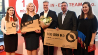 Za IN-EKO Team přebírala vítězné ocenění v soutěži SME EnterPRIZE osobně Eva Komárková 