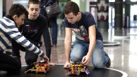 Populární roboti se utkají na zlínské univerzitě Populární roboti se utkají na zlínské univerzitě